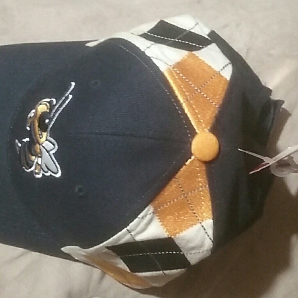 College hat - Picture 5 of 8